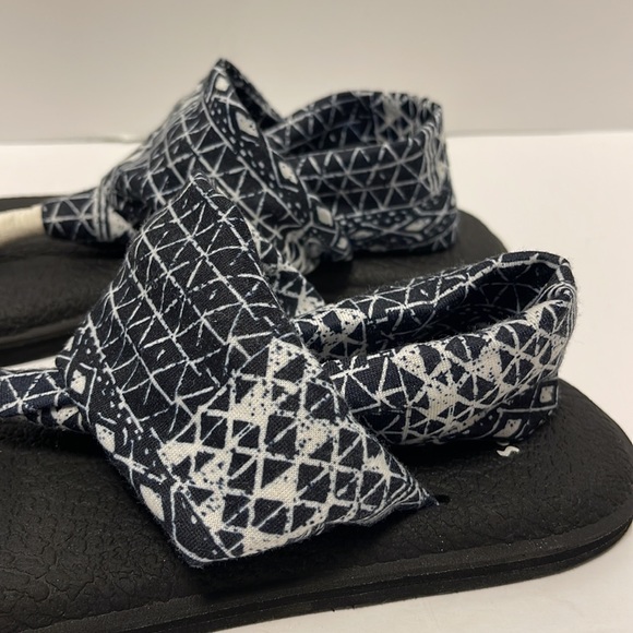 Sanuk Yoga Sling 1094465 Women’s Size 7 Sling 2 Print Black Ojai Folk Sandals - Picture 3 of 9